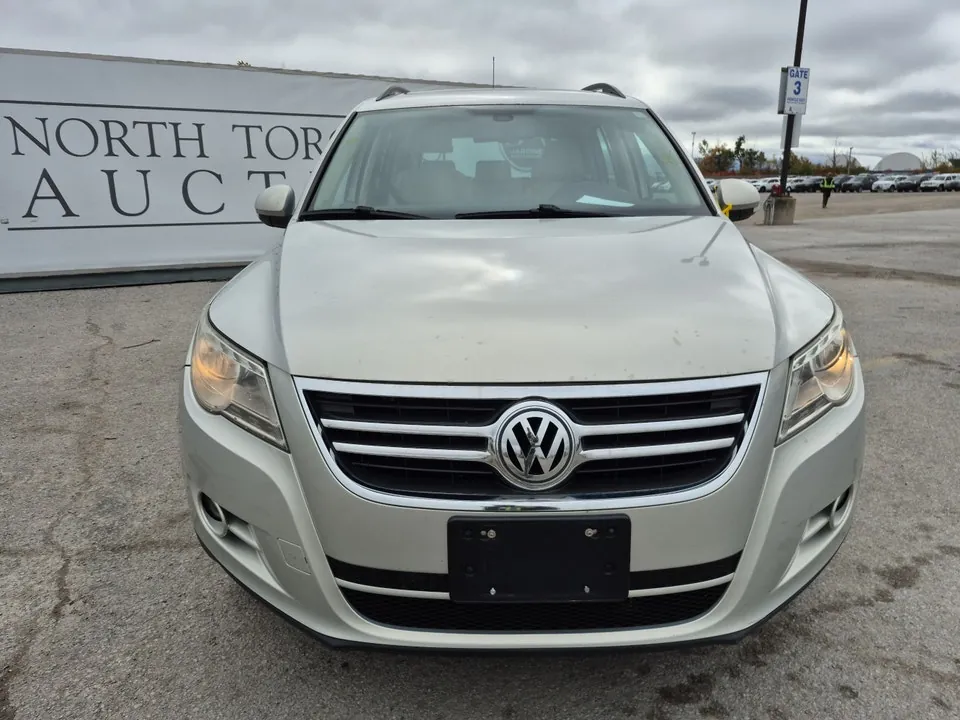 Volkswagen Tiguan 2011 photo 2