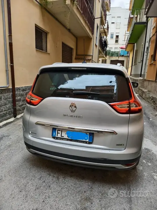 Renault Grand Scenic 2017 photo 2