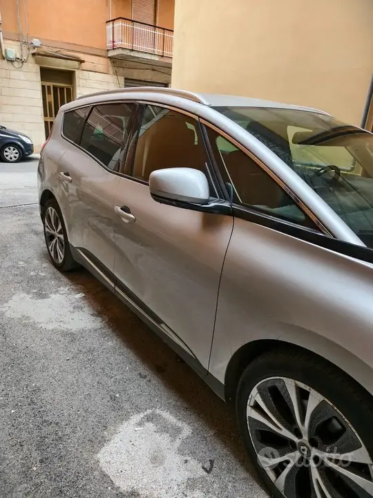 Renault Grand Scenic 2017 photo 4