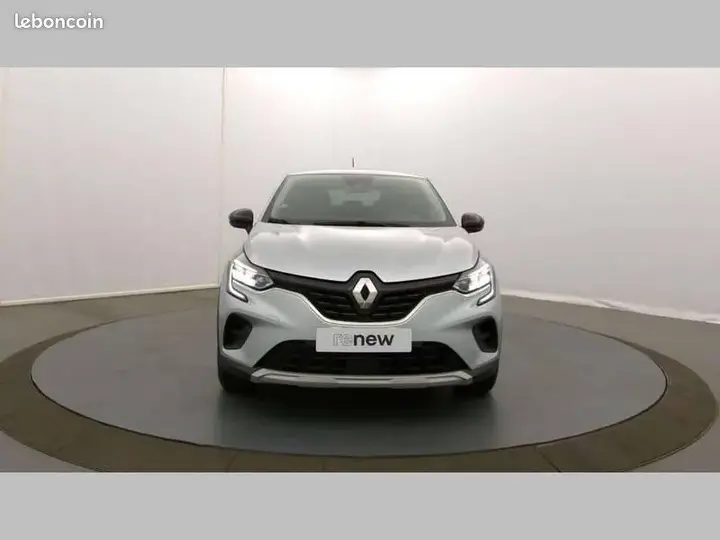 Renault Captur 2024 photo 3