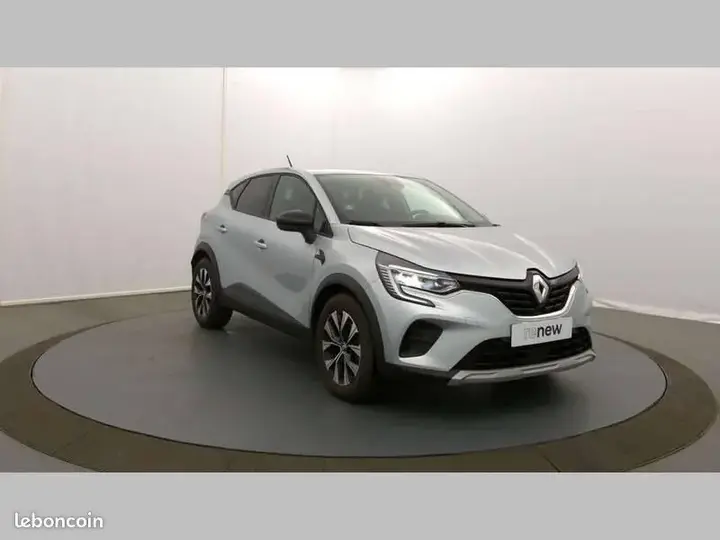 Renault Captur 2024 photo 4