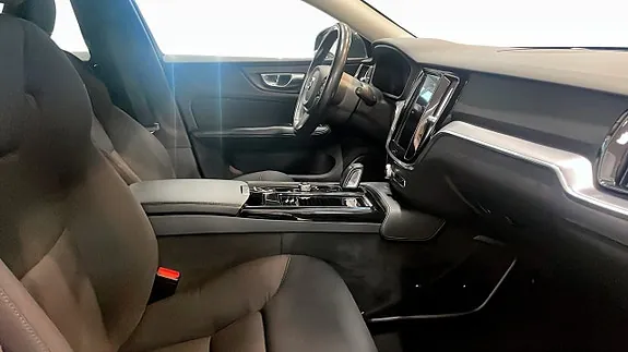 Volvo V60 2020 photo 3