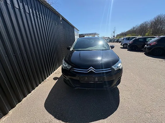 Citroen C4 2018 photo 2