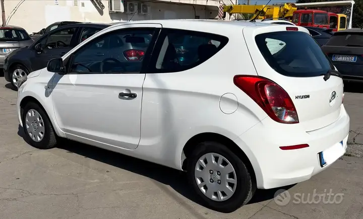 Hyundai I20 2013 photo 4