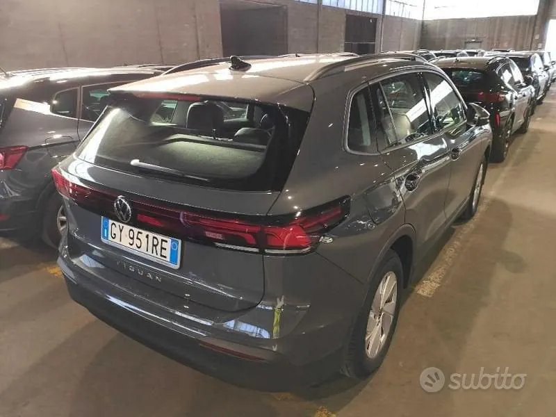 Volkswagen Tiguan 2025 photo 3