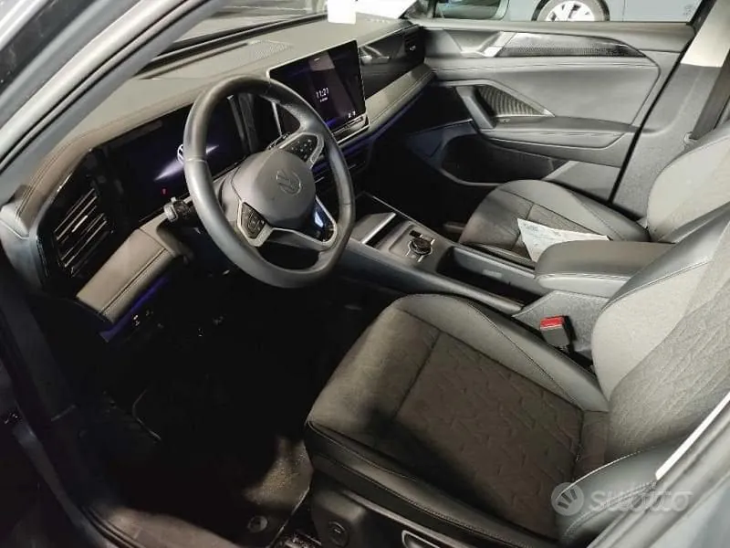 Volkswagen Tiguan 2025 photo 5