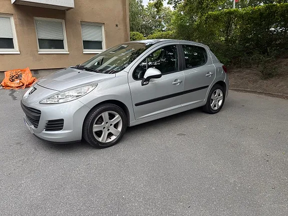 Peugeot 207 2009 photo 2