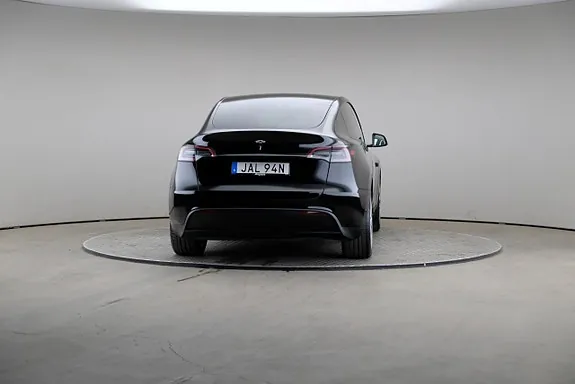 Tesla Model Y 2023 photo 5