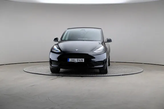 Tesla Model Y 2023 photo 3