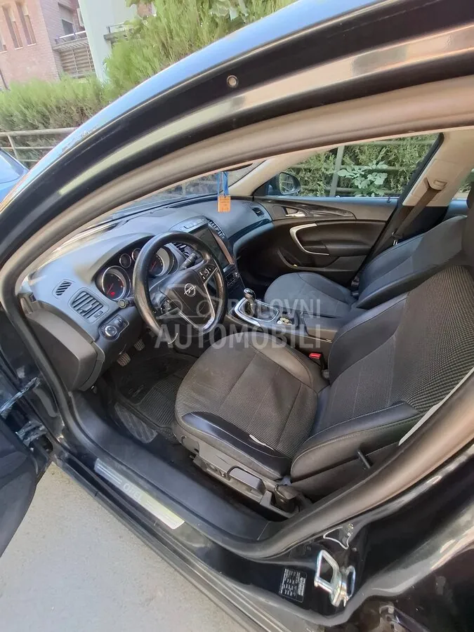 Opel Insignia 2012 photo 3