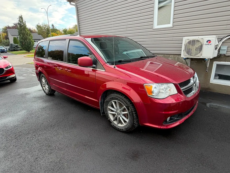 Dodge Grand Caravan 2015 photo 2