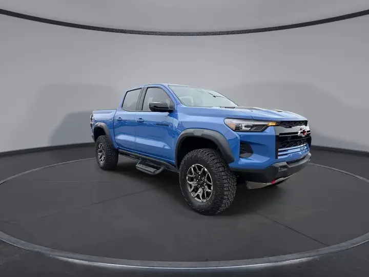 Chevrolet Colorado 2026 photo 2