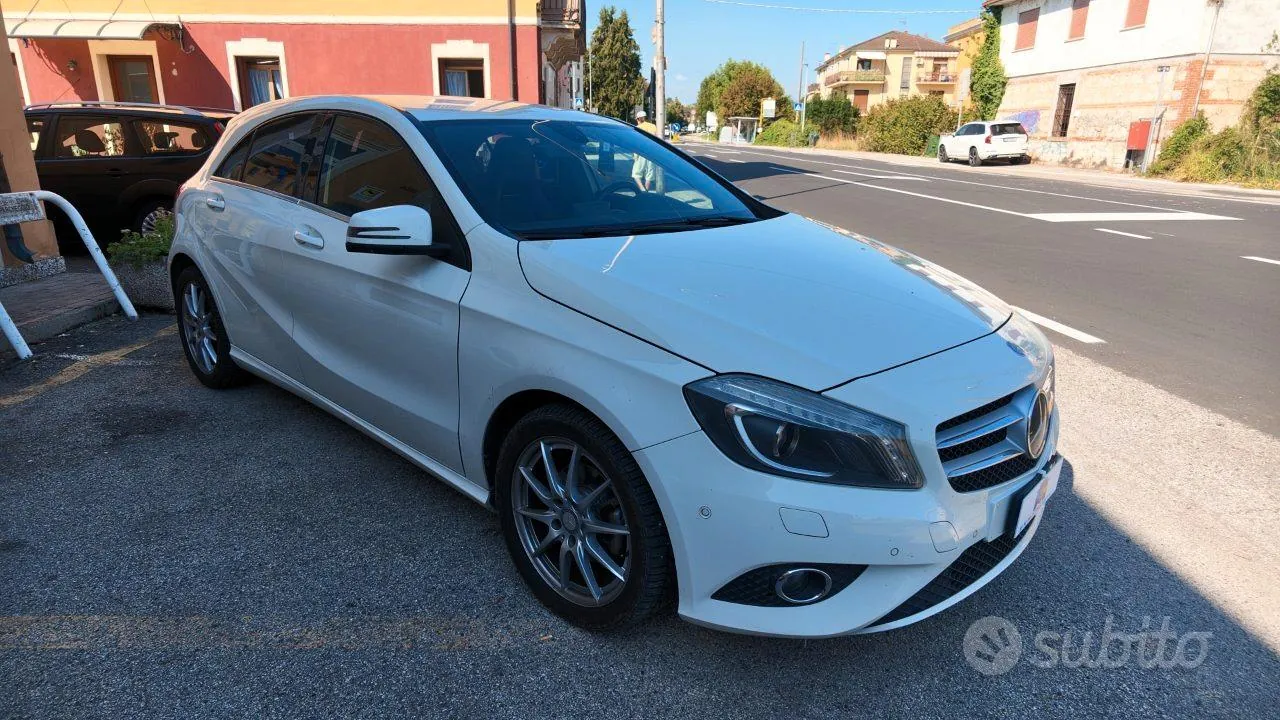 Mercedes-Benz A 180 Sport 2013 photo 3
