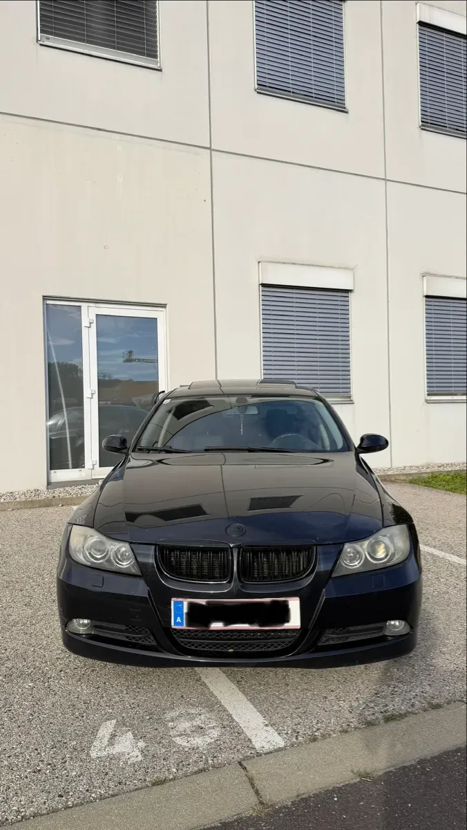 BMW 3 Series 2005 photo 3