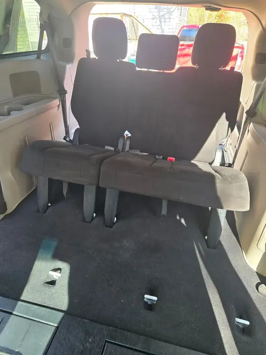 Dodge Grand Caravan 2016 photo 2