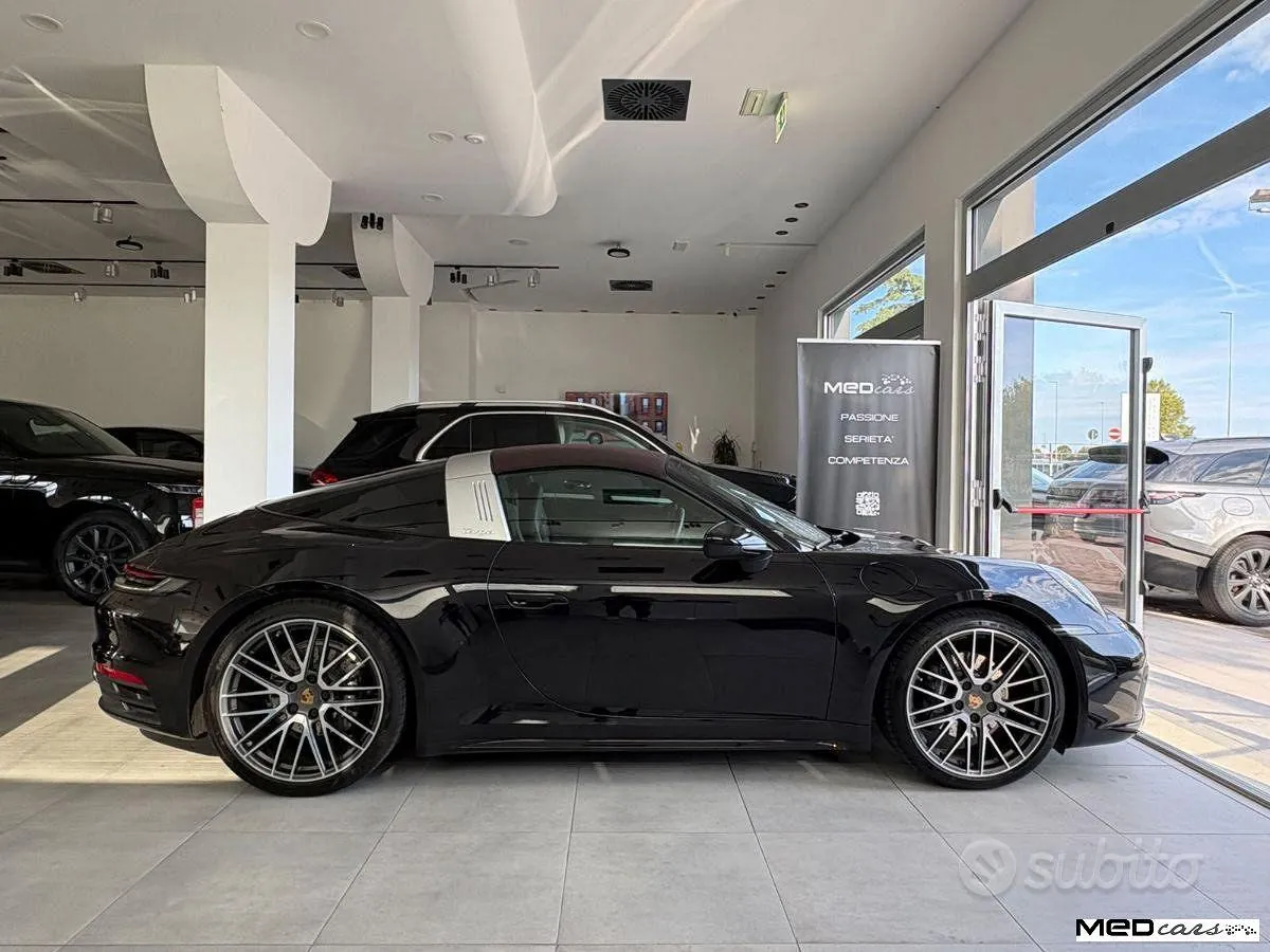 Porsche 992