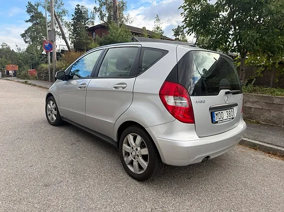 Mercedes-Benz A180 2012 photo 4