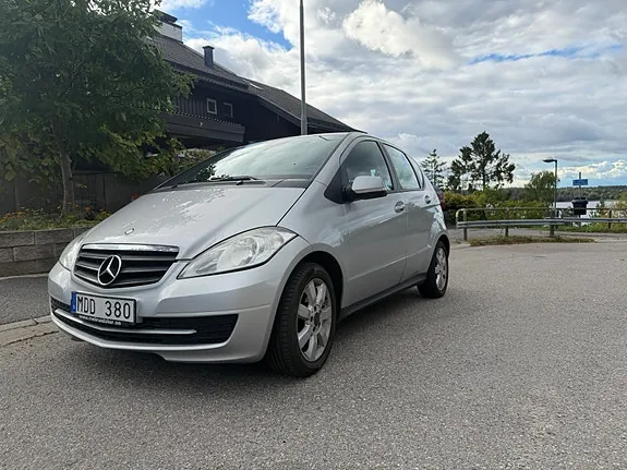 Mercedes-Benz A180
