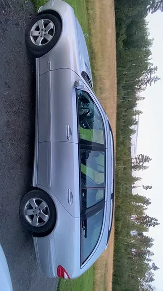 Mercedes-Benz E220 2006 photo 3