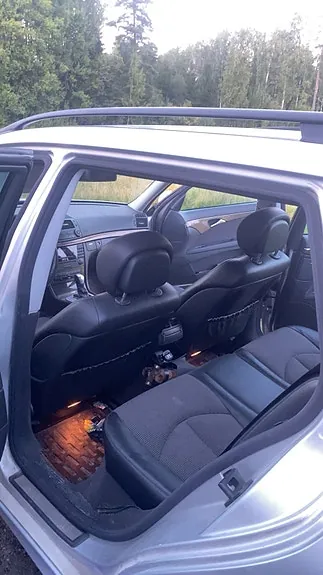 Mercedes-Benz E220 2006 photo 5
