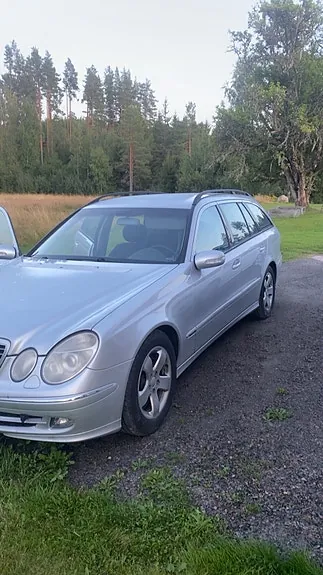 Mercedes-Benz E220