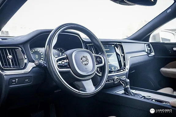 Volvo V60 2019 photo 5