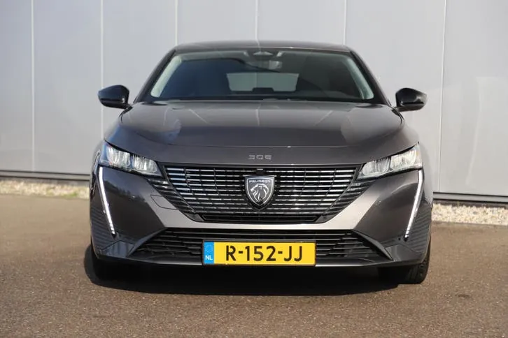 Peugeot 308 2022 photo 2