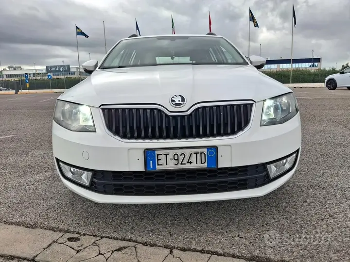 Skoda Octavia 2014 photo 3