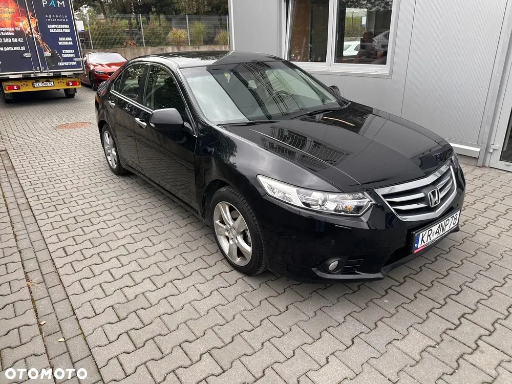 Honda Accord 2013 photo 2