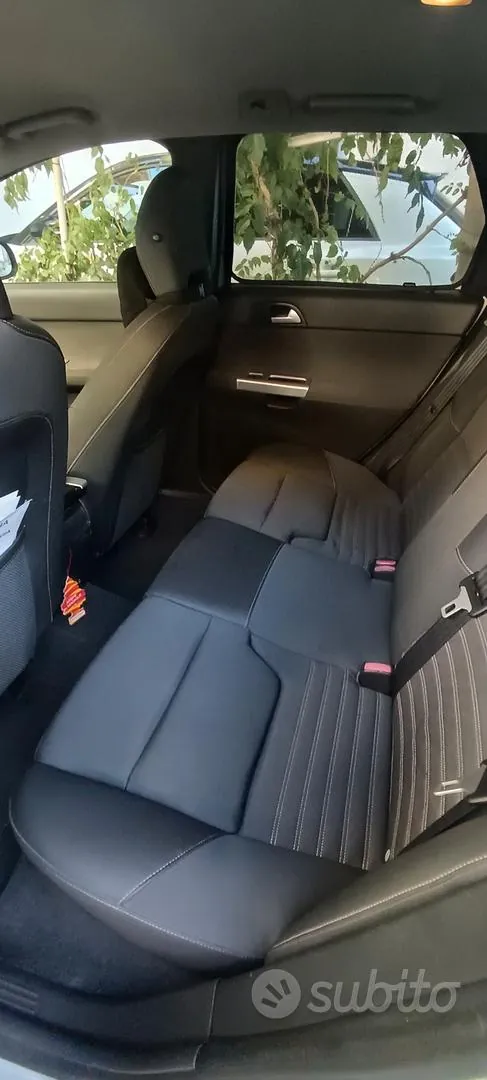 Volvo V50 2011 photo 5