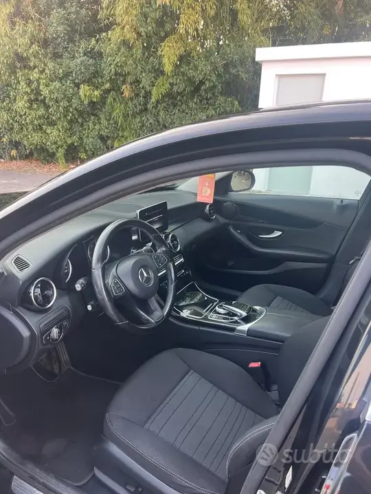 Mercedes-Benz C 2016 photo 4