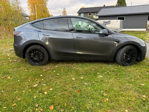 Tesla Model Y 2021 photo 4