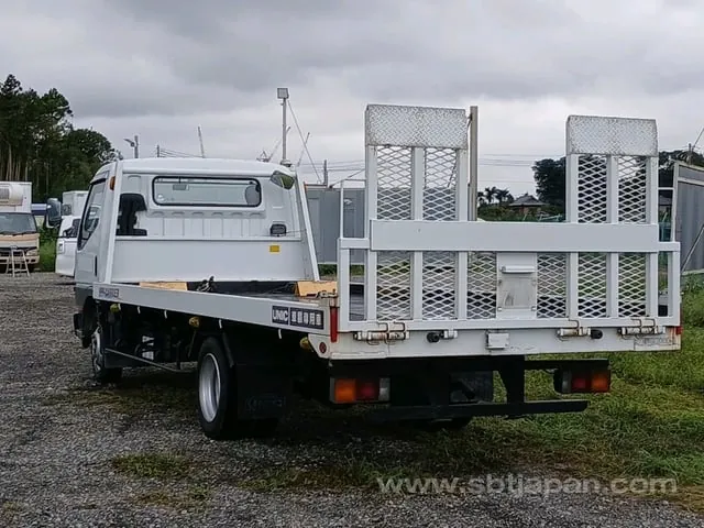 Mitsubishi Canter 1994 photo 3