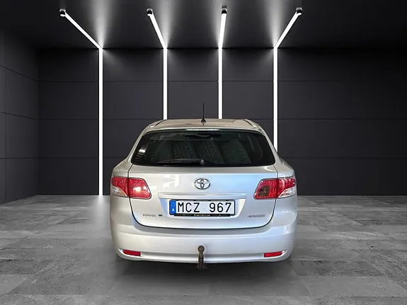 Toyota Avensis 2011 photo 5