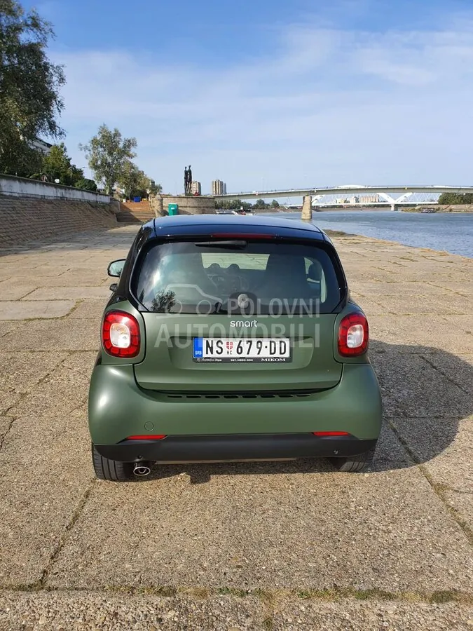 Smart Fortwo 2017 photo 4