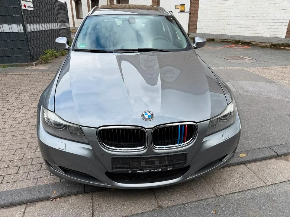 BMW 318I