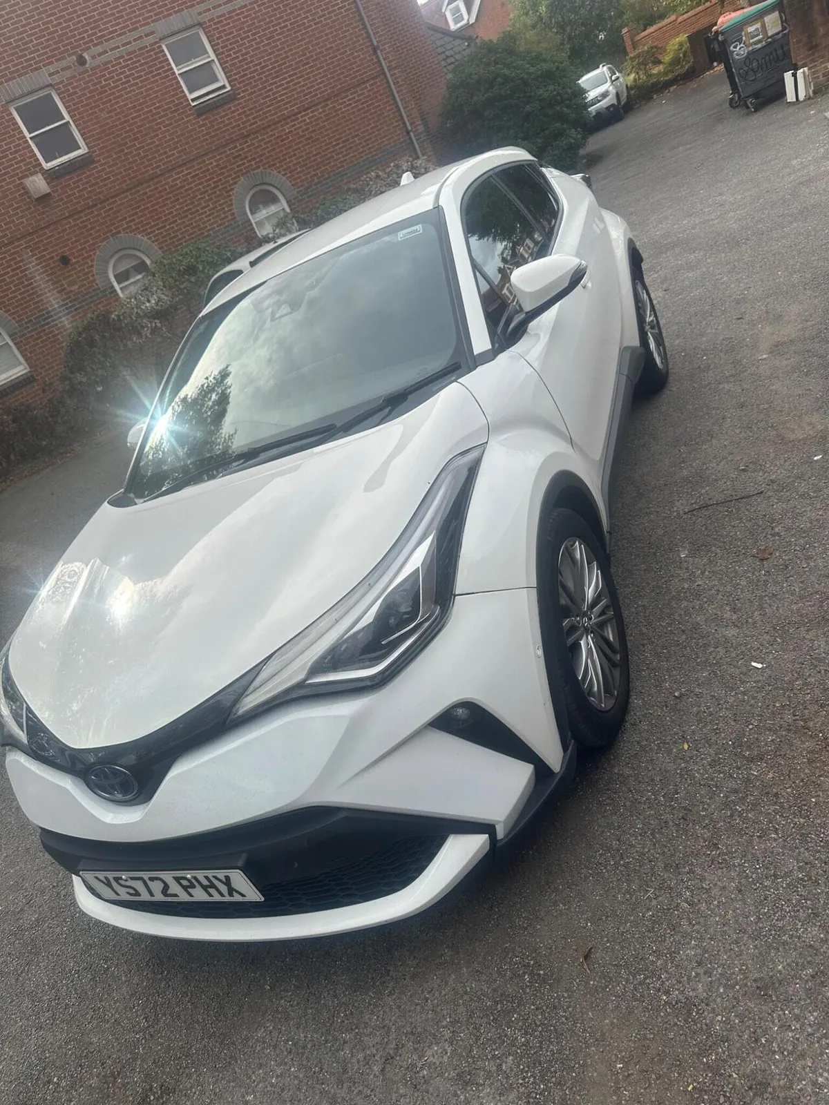 Toyota C-Hr 2023 photo 2