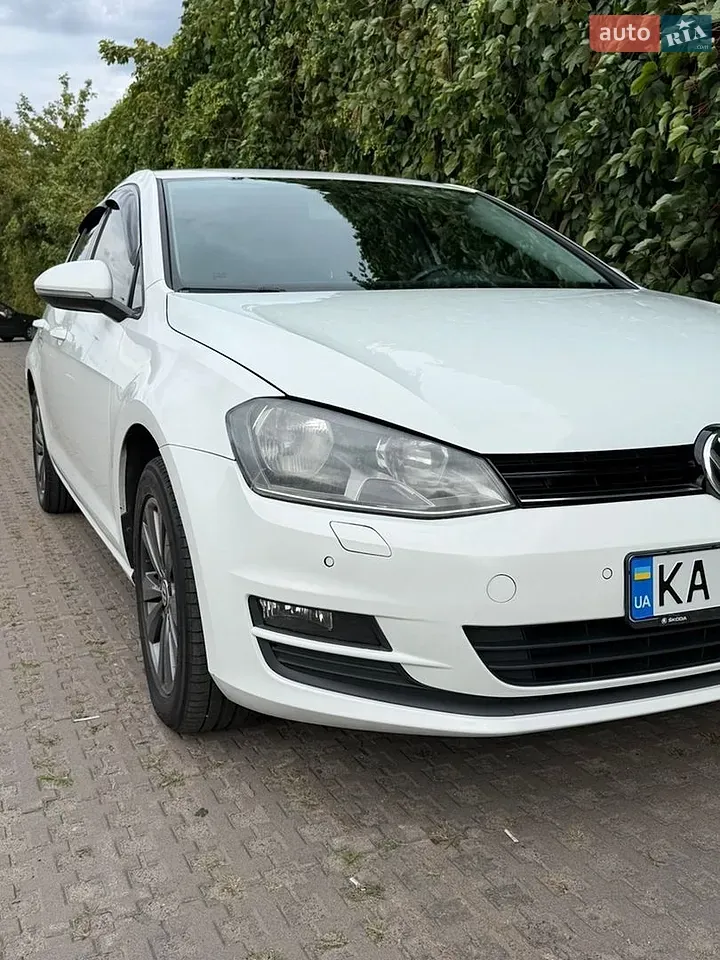 Volkswagen Golf 2013 photo 4