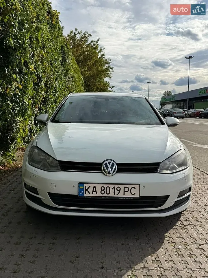 Volkswagen Golf 2013 photo 2