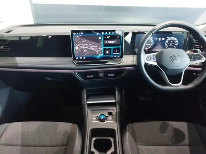 Volkswagen Tiguan 2024 photo 3
