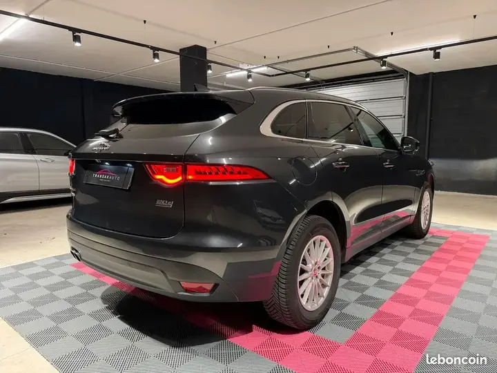 Jaguar F-Pace 2016 photo 5