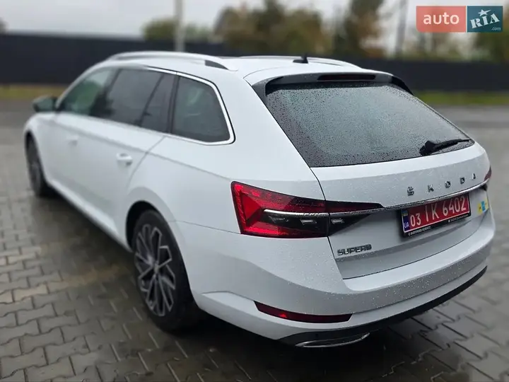 Skoda Superb 2021 photo 5