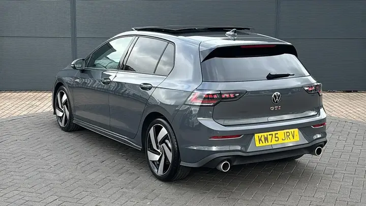 Volkswagen Golf 2026 photo 3