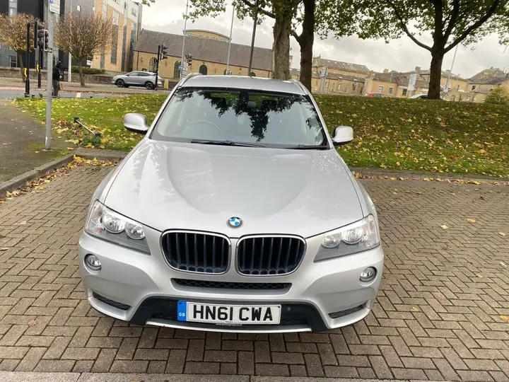 BMW X3 2011 photo 2