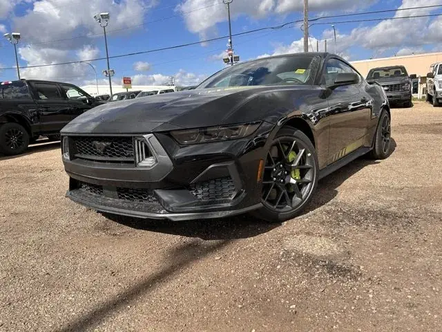 Ford Mustang 2026 photo 2
