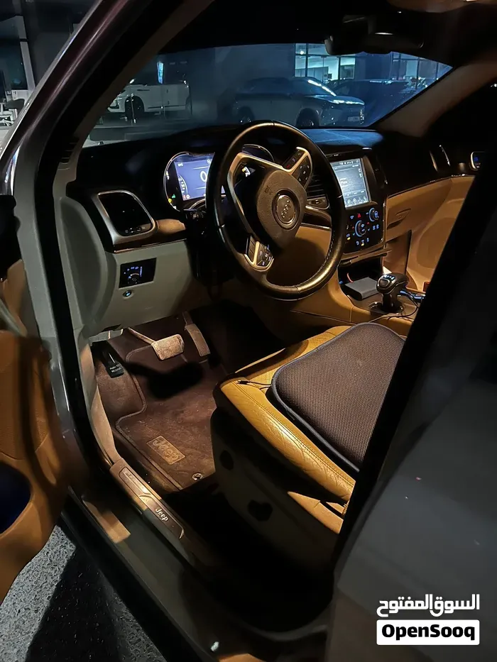 Jeep Grand Cherokee L 2015 photo 2