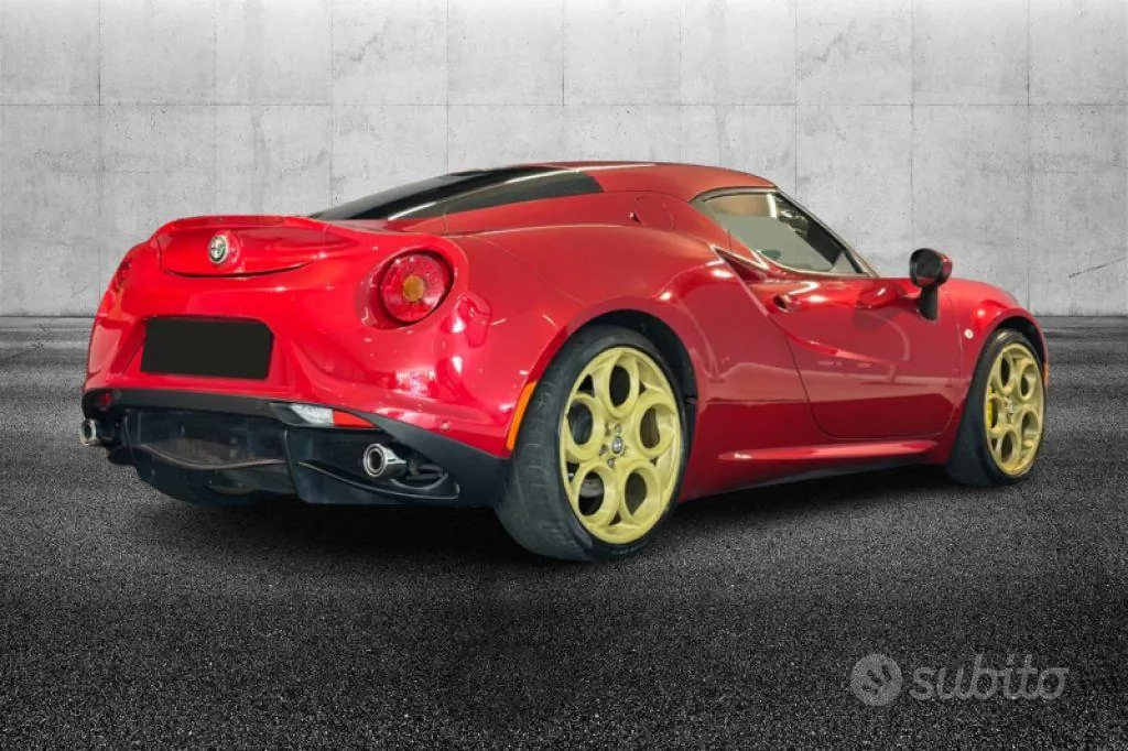 Alfa Romeo 4C 2016 photo 2