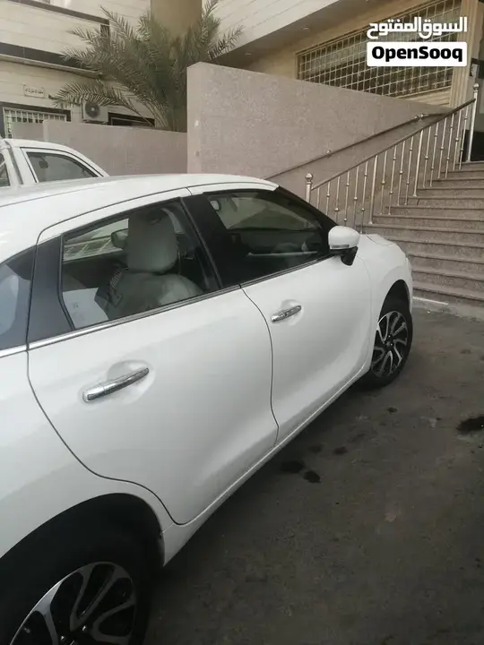 Suzuki Baleno 2025 photo 3