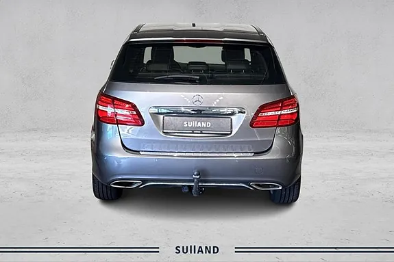 Mercedes-Benz B180 2016 photo 4