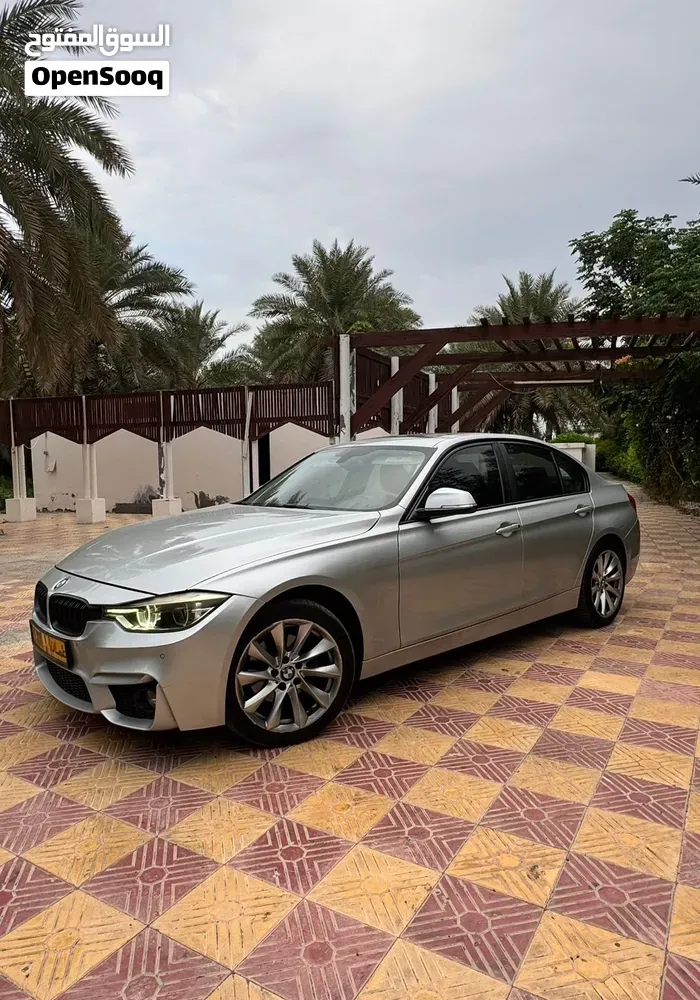 BMW 320I